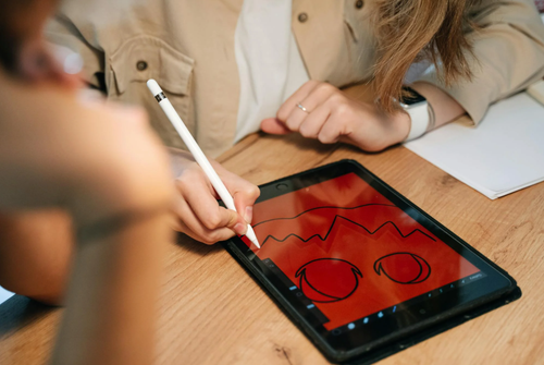 ESR｜新しいiPad Air（M4）体験をもっと自由に楽しもう。