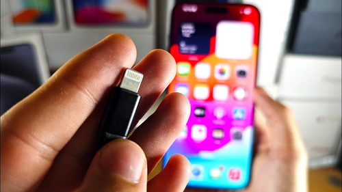 iPhone 15シリーズは古いチャージャーで充電できますか?
